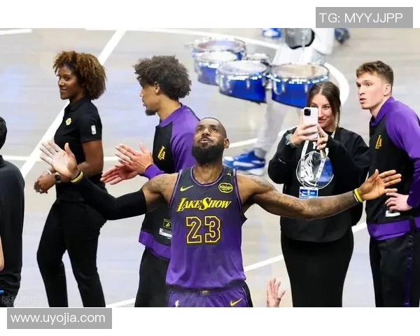 湖人队遭遇败仗,面临剧烈竞争 湖人队遭遇败仗,面临剧烈竞争